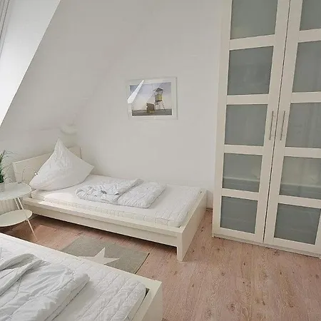 Rahlstedter Str 8 Whg 5 Apartment